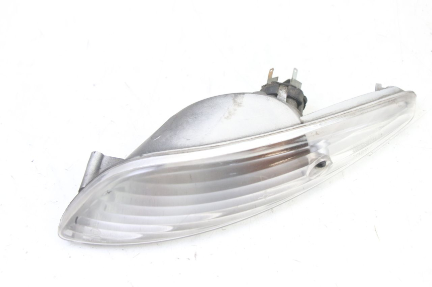 photo de REAR RIGHT TURN SIGNAL PEUGEOT ELYSEO 125 (1999 - 2004) - Zoom on usage condition