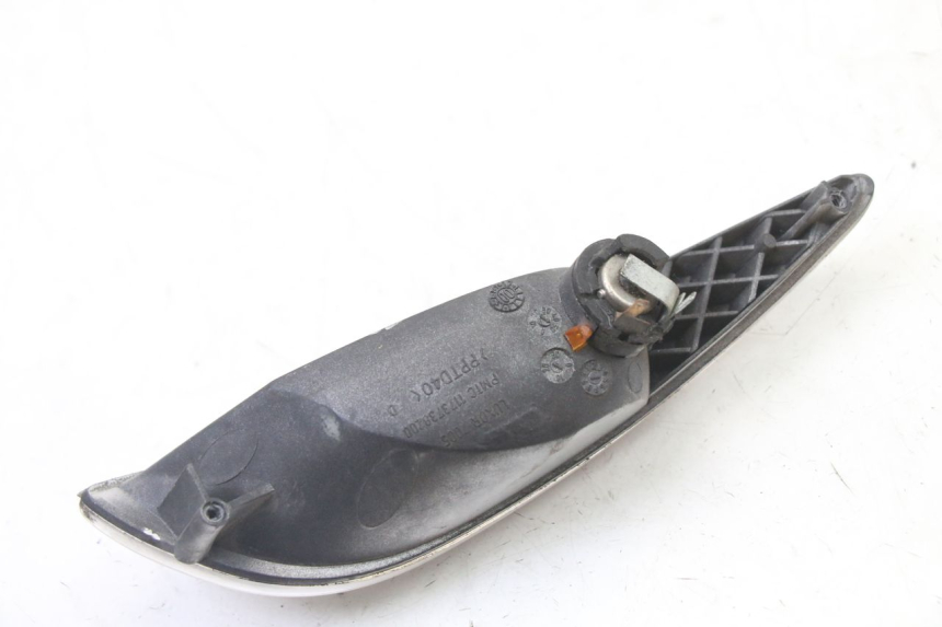 photo de REAR RIGHT TURN SIGNAL PEUGEOT ELYSEO 125 (1999 - 2004) - Technical close-up