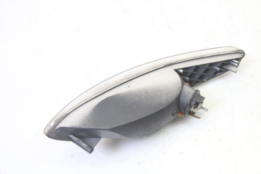 photo de REAR RIGHT TURN SIGNAL PEUGEOT ELYSTAR 50 (2002 - 2014) - Technical close-up