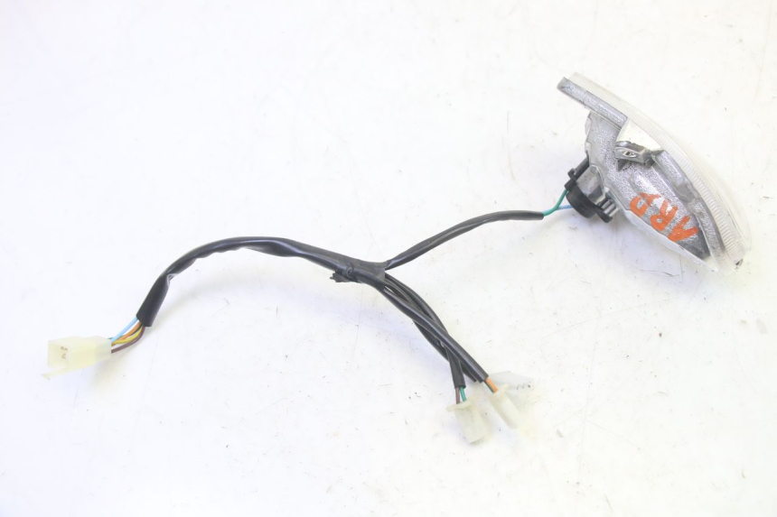 photo de REAR RIGHT TURN SIGNAL BTC FELICE SPORT 50 - Alternative perspective