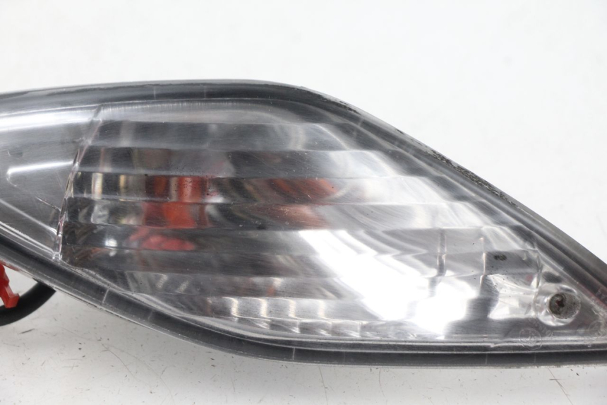 photo de RIGHT REAR TURN SIGNAL SYM FIDDLE 3 III 125 (2014 - 2020) - Zoom on usage condition