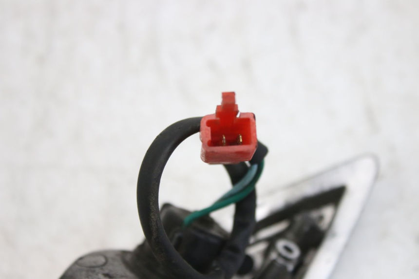 photo de RIGHT REAR TURN SIGNAL SYM FIDDLE 3 III 125 (2014 - 2020) - Zoom on usage condition