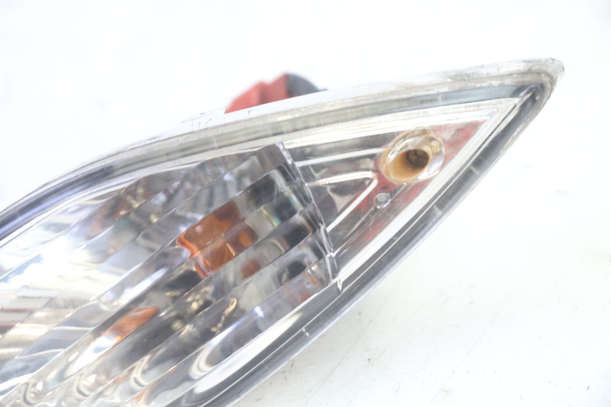 photo de RIGHT REAR TURN SIGNAL SYM FIDDLE 3 III 125 (2014 - 2020) - Zoom on usage condition