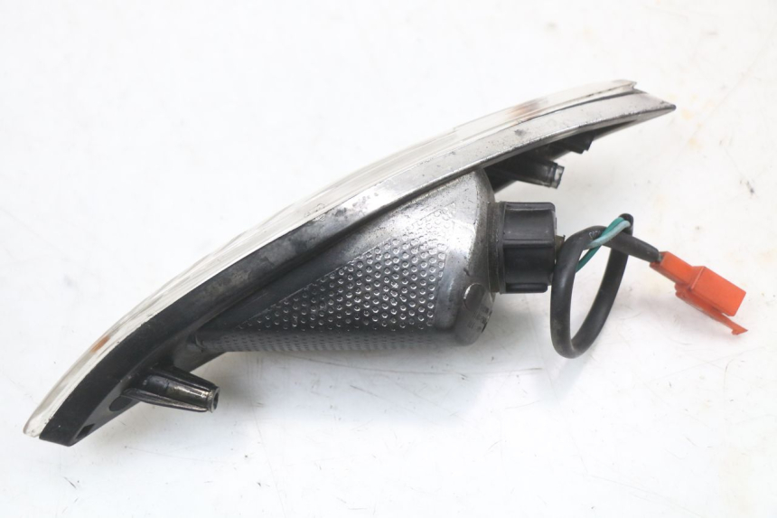 photo de REAR RIGHT TURN SIGNAL SYM FIDDLE 3 III 50 (2014 - 2020) - Technical close-up