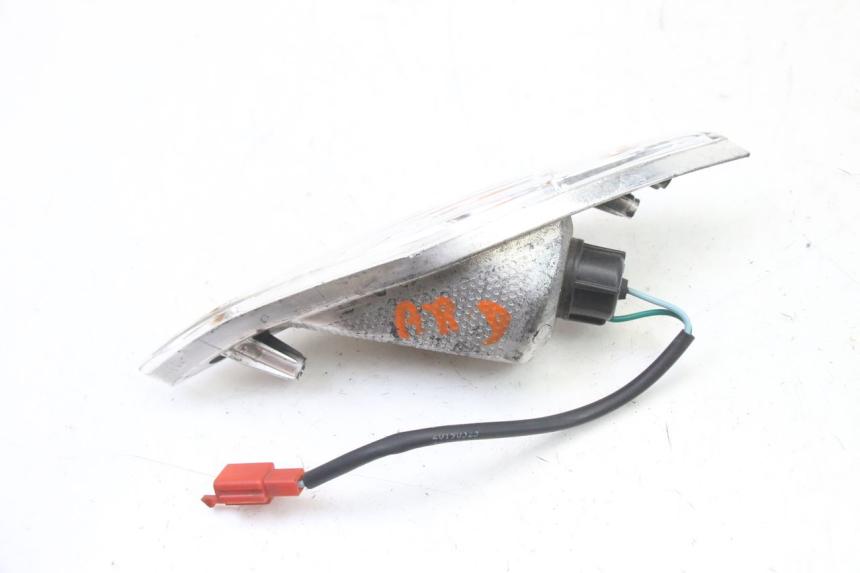 photo de REAR RIGHT TURN SIGNAL SYM FIDDLE 3 III 50 (2014 - 2020) - Technical close-up