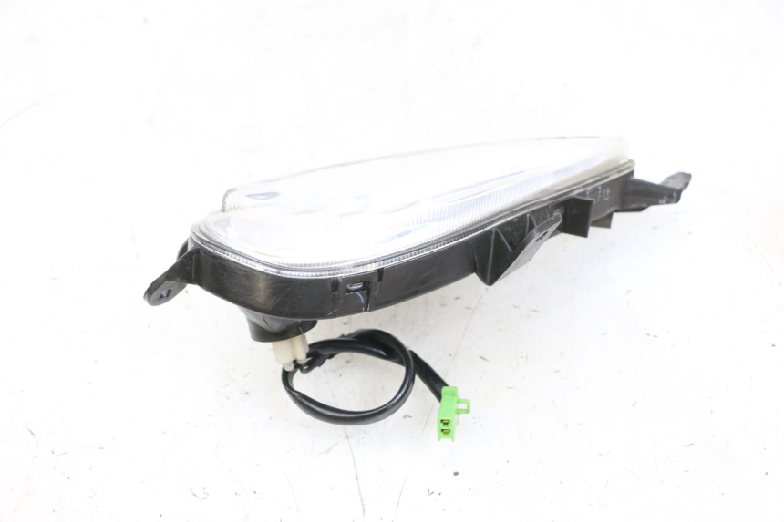 photo de REAR RIGHT TURN SIGNAL MBK FLIPPER 115 (2013 - 2017) - Surface and material condition