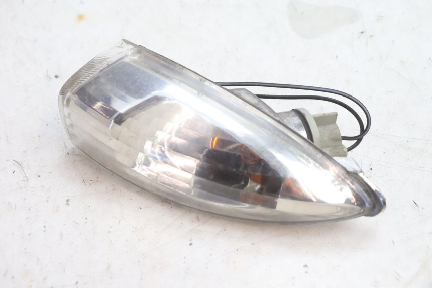 photo de RIGHT REAR TURN SIGNAL PIAGGIO FLY 2T 50 (2004 - 2017) - Zoom on usage condition
