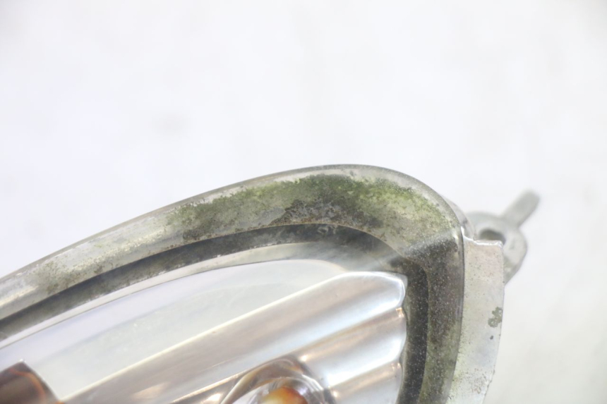 photo de REAR RIGHT TURN SIGNAL KYMCO GRAND DINK 125 (2002 - 2007) - Alternative perspective