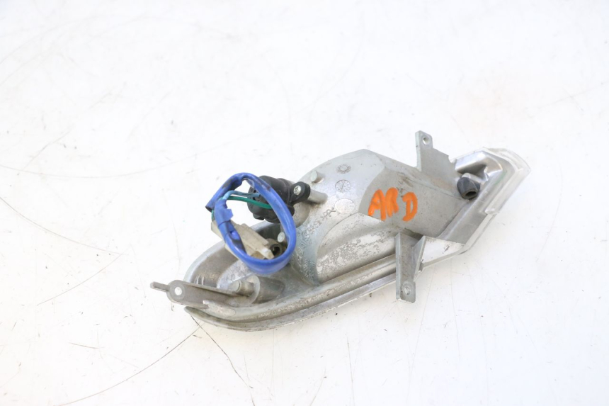 photo de REAR RIGHT TURN SIGNAL KYMCO GRAND DINK 125 (2008 - 2014) - Alternative perspective