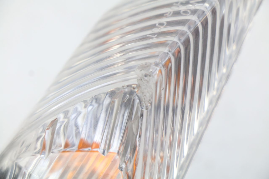 photo de REAR RIGHT TURN SIGNAL SUZUKI GSX-R GSXR 750 (2011 - 2016) - Surface and material condition