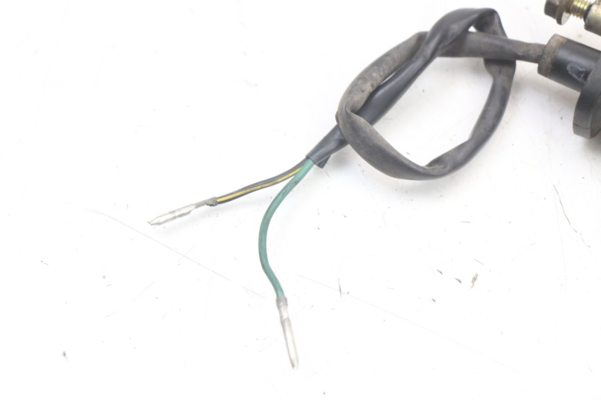 photo de REAR RIGHT TURN SIGNAL KAWASAKI GTR 1000 (1994 - 2004) - Fixing points details