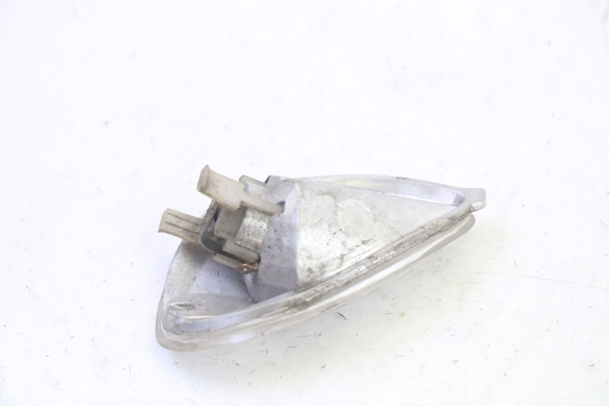 photo de REAR RIGHT TURN SIGNAL PIAGGIO LIBERTY 125 (1998 - 2008) - Alternative perspective