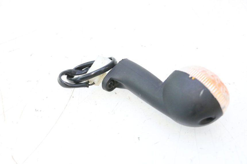 photo de REAR RIGHT TURN SIGNAL PEUGEOT LUDIX 50 (2008 - 2017) - Zoom on usage condition