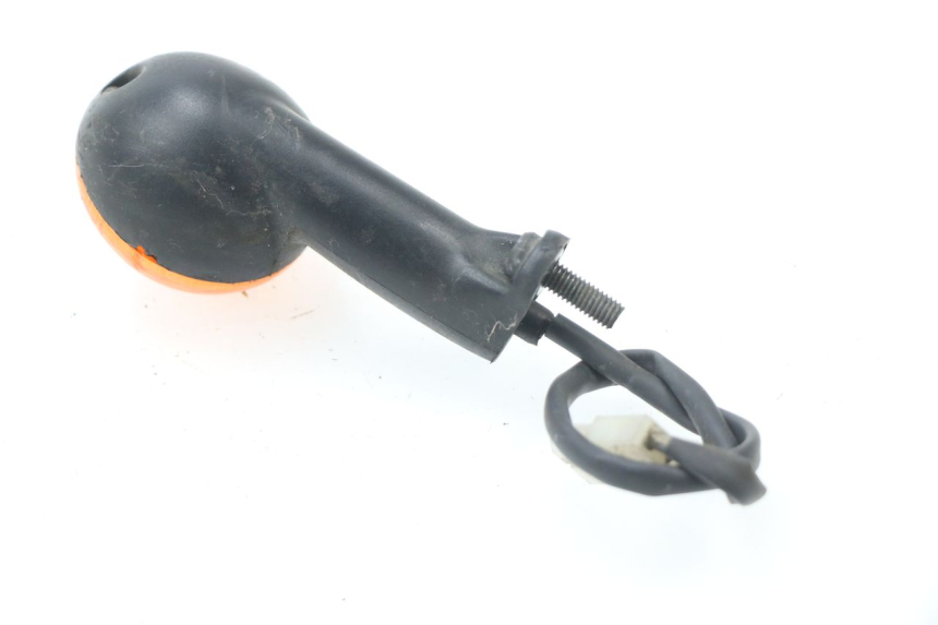 photo de REAR RIGHT TURN SIGNAL PEUGEOT LUDIX ONE 50 (2005 - 2008) - Zoom on usage condition