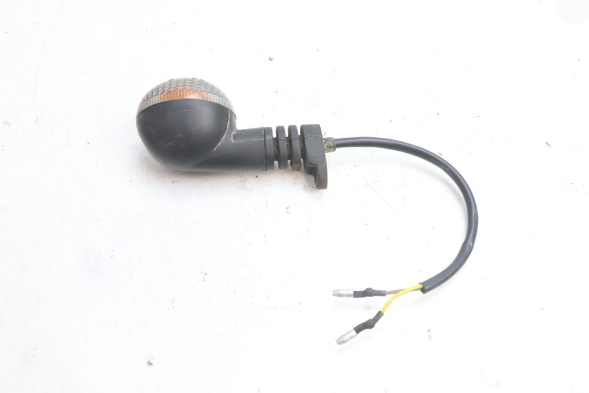 photo de REAR RIGHT TURN SIGNAL RIEJU MRT PRO SUPERMOTARD 50 (2007 - 2018) - Technical close-up
