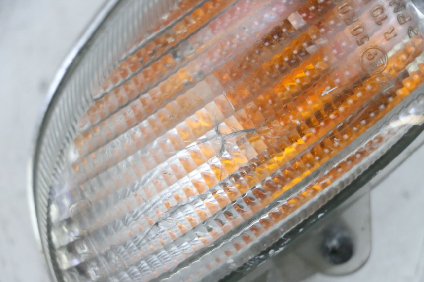 photo de REAR RIGHT TURN SIGNAL YAMAHA NEO'S NEOS 2T 50 (1998 - 2007) - Fixing points details