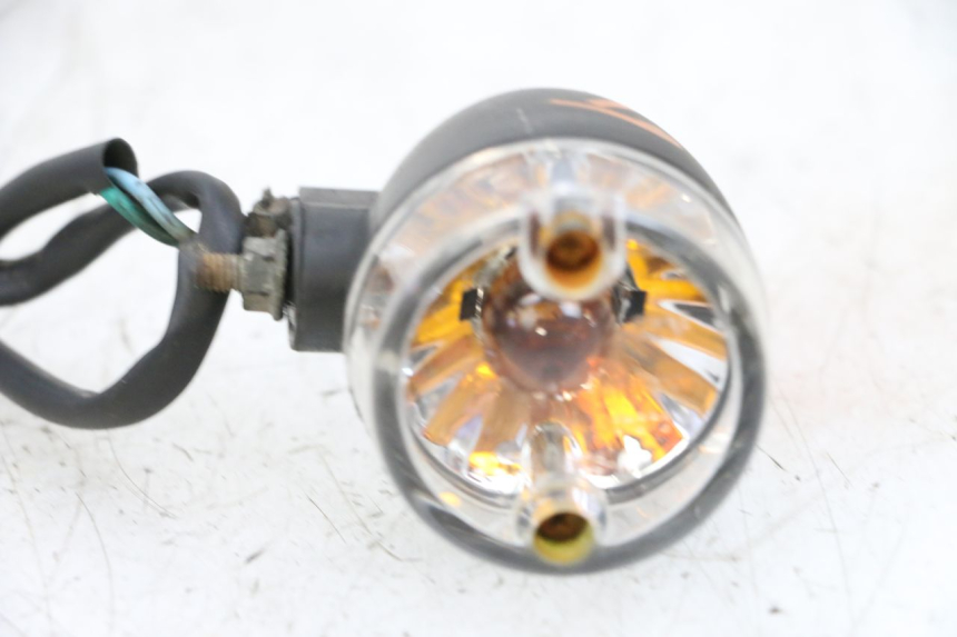 photo de REAR RIGHT TURN SIGNAL SYM ORBIT 2 4T 50 (2008 - 2017) - Technical close-up