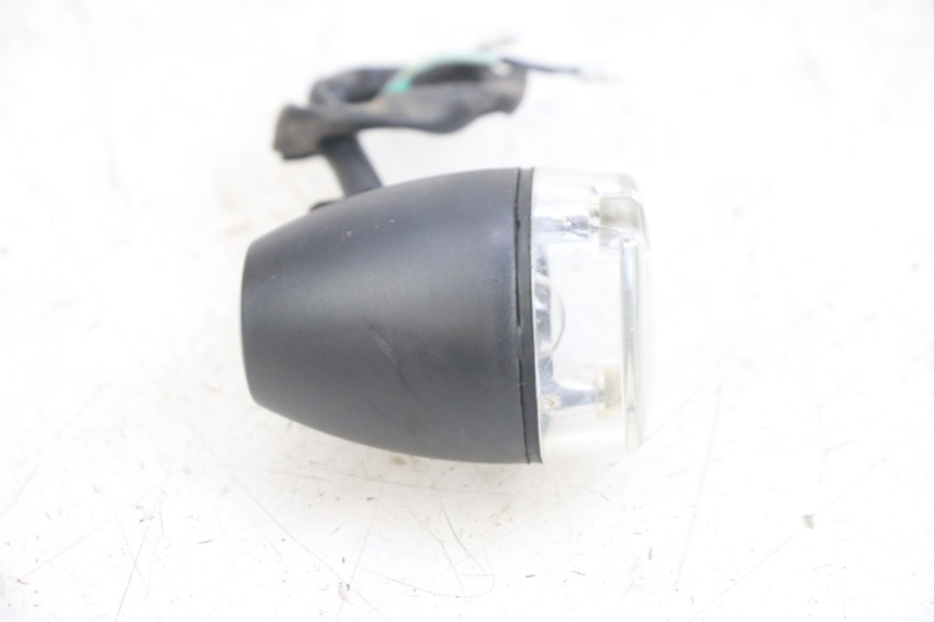 photo de RIGHT REAR TURN SIGNAL SYM ORBIT 2 TS 2T 50 (2011 - 2016) - Zoom on usage condition