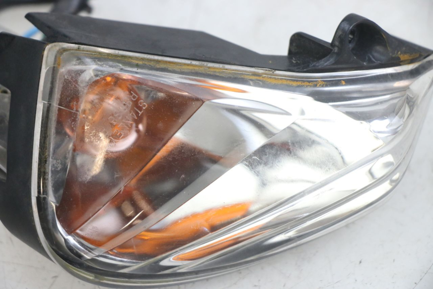 photo de REAR RIGHT TURN SIGNAL HONDA PCX (JF28) 125 (2009 - 2011) - Alternative perspective