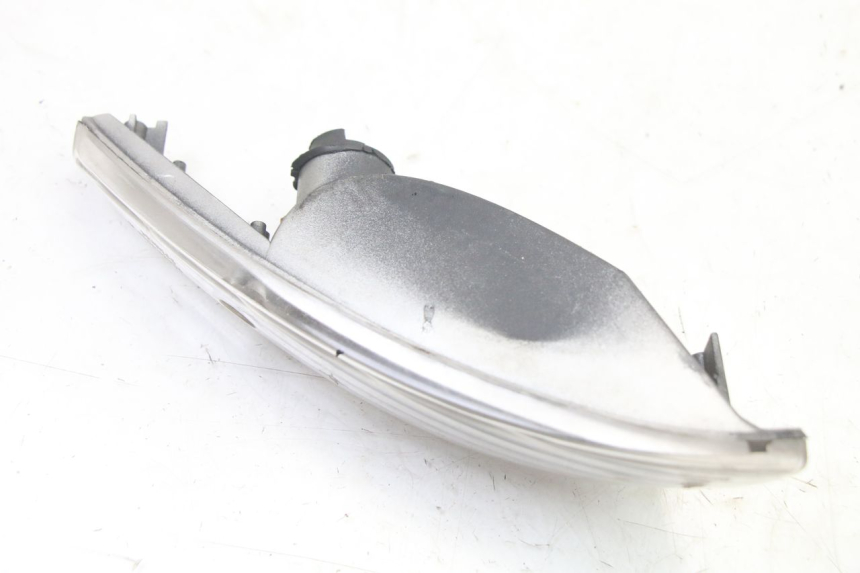 photo de REAR RIGHT TURN SIGNAL PEUGEOT ELYSTAR 50 (2002 - 2014) - Technical close-up