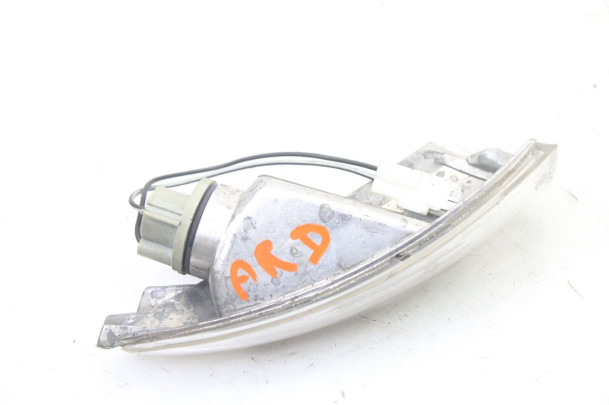 photo de RIGHT REAR TURN SIGNAL PIAGGIO FLY 2T 50 (2004 - 2017) - Alternative perspective