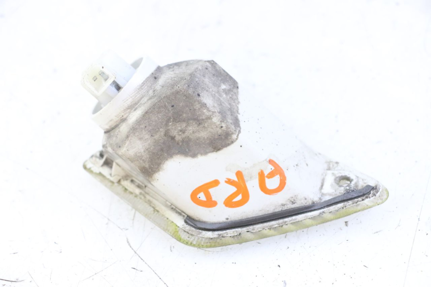 photo de REAR RIGHT TURN SIGNAL PIAGGIO VESPA GRANTURISMO 200 (2004 - 2005) - Fixing points details