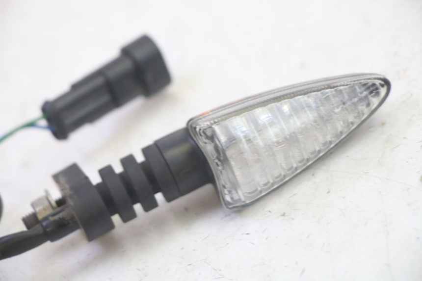 photo de REAR RIGHT TURN SIGNAL LIGIER PULSE 3 1 (2014 - 2020) - Component detail