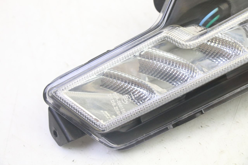 photo de REAR RIGHT TURN SIGNAL EFUN PUSA 1 - Component detail