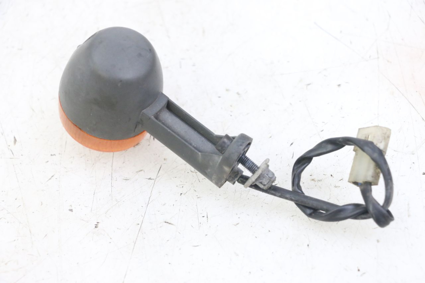 photo de REAR RIGHT TURN SIGNAL APRILIA RALLY AC 50 (1995 - 2004) - Alternative perspective