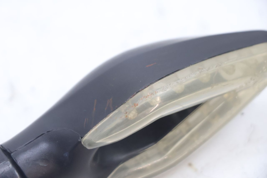 photo de REAR RIGHT TURN SIGNAL YAMASAKI ROADSTER 50 (2013 - 2018) - Alternative perspective