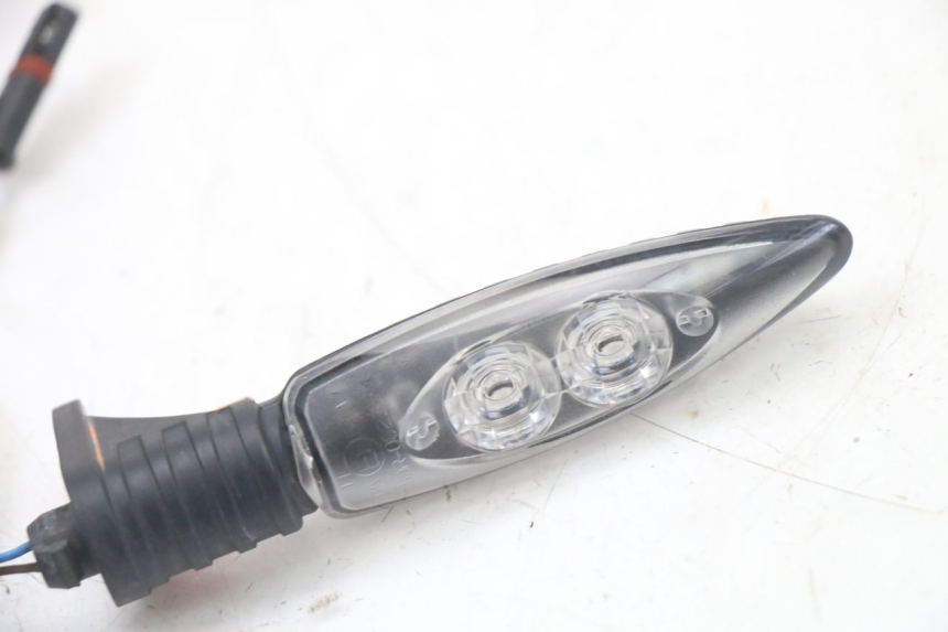 photo de REAR RIGHT TURN SIGNAL BMW S RR ABS S1000RR 1000 (2015 - 2018) - Component detail