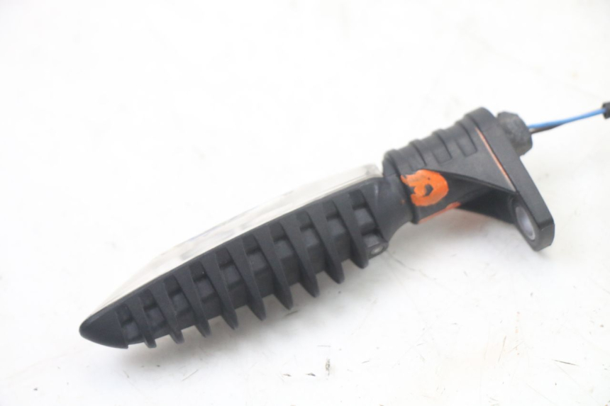 photo de REAR RIGHT TURN SIGNAL BMW S RR ABS S1000RR 1000 (2015 - 2018) - Alternative perspective