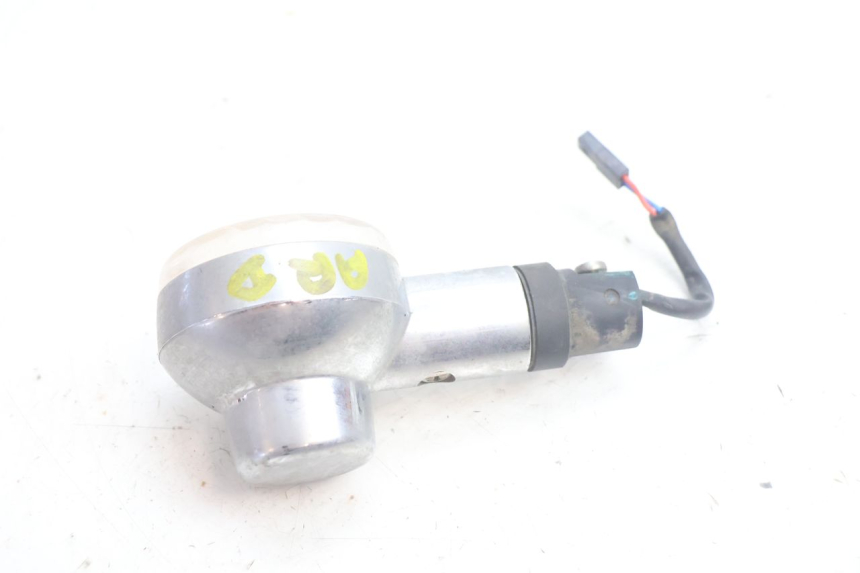 photo de REAR RIGHT TURN SIGNAL APRILIA SCARABEO GT 125 (1999 - 2007) - Zoom on usage condition