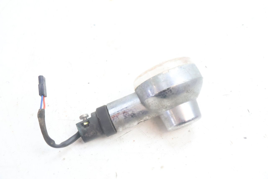 photo de REAR RIGHT TURN SIGNAL APRILIA SCARABEO GT 125 (1999 - 2007) - Technical close-up