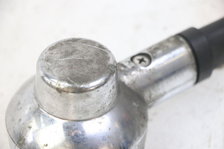 photo de REAR RIGHT TURN SIGNAL APRILIA SCARABEO GT TOURING 125 (1999 - 2005) - Alternative perspective