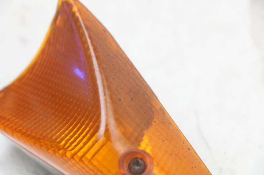 photo de RIGHT REAR TURN SIGNAL PEUGEOT SPEEDFIGHT 100 (1997 - 2007) - Alternative perspective