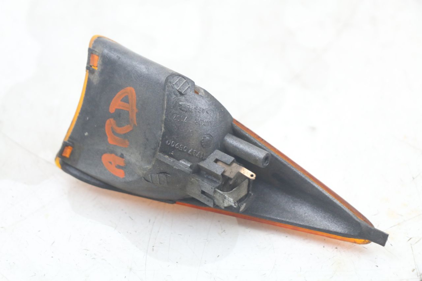 photo de RIGHT REAR TURN SIGNAL PEUGEOT SPEEDFIGHT 100 (1997 - 2007) - Fixing points details