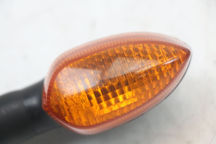 photo de RIGHT REAR TURN SIGNAL YAMAHA TDM ABS 900 (2002 - 2014) - Zoom on usage condition