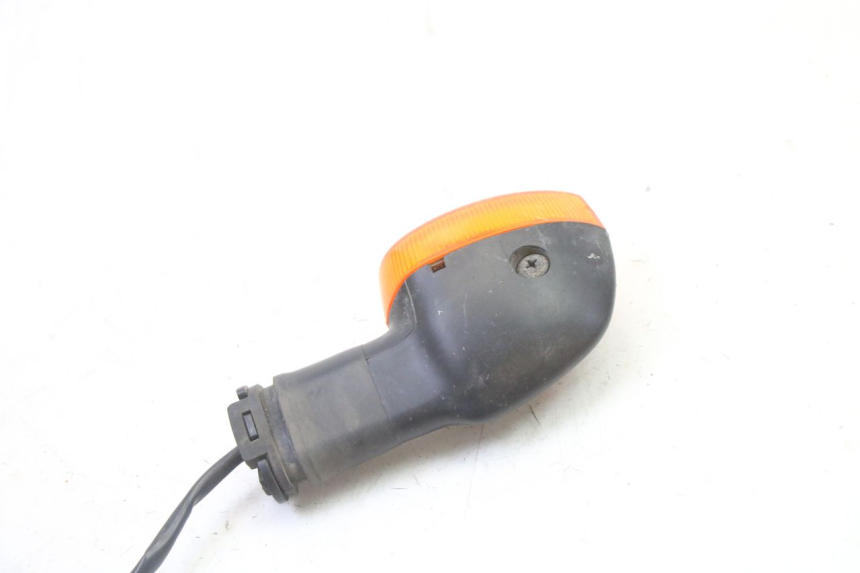 photo de RIGHT REAR TURN SIGNAL YAMAHA TDM ABS 900 (2002 - 2014) - Technical close-up