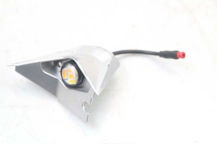 photo de REAR RIGHT TURN SIGNAL DUALTRON TOGO PLUS 1 - Component detail