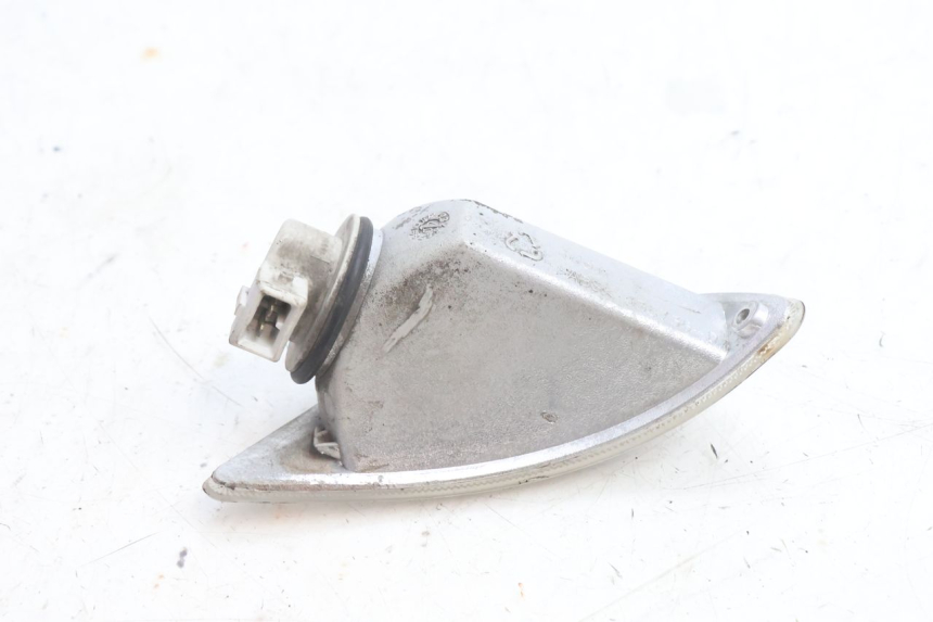 photo de REAR RIGHT TURN SIGNAL PIAGGIO VESPA S 2T 50 (2007 - 2014) - Alternative perspective