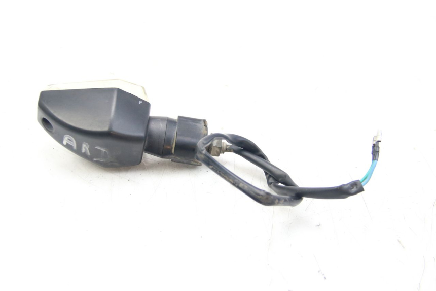 photo de REAR RIGHT TURN SIGNAL SYM WOLF SB 125 (2011 - 2018) - Technical close-up