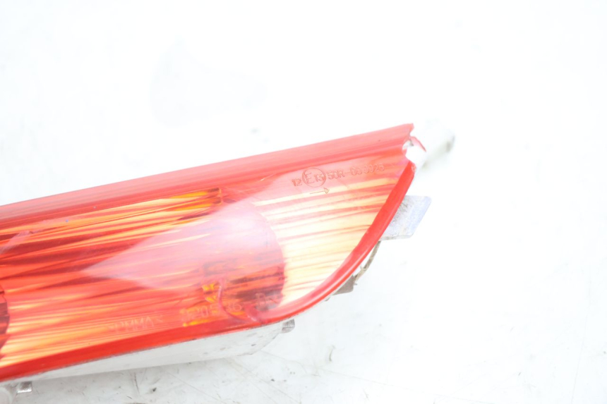 photo de REAR RIGHT TURN SIGNAL PIAGGIO X8 STREET 125 (2006 - 2007) - Zoom on usage condition