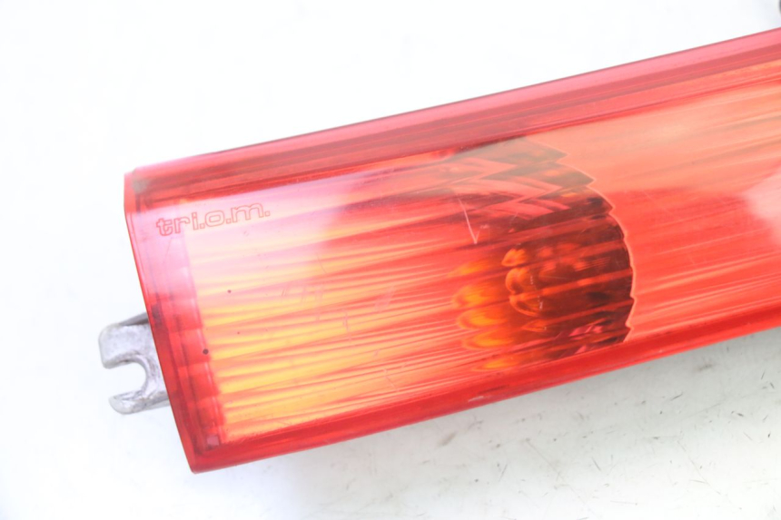 photo de RIGHT REAR TURN SIGNAL PIAGGIO X8 125 (2004 - 2007) - Component detail