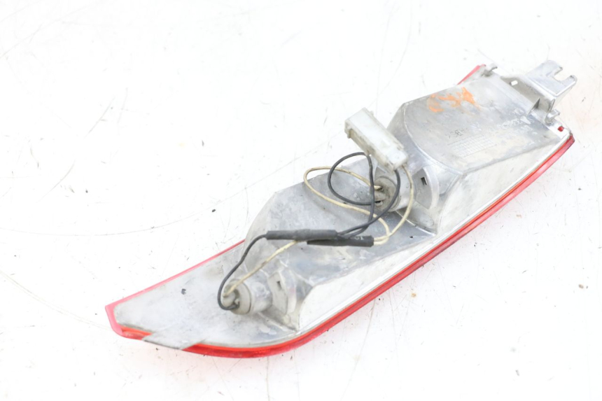 photo de RIGHT REAR TURN SIGNAL PIAGGIO X8 125 (2004 - 2007) - Technical close-up