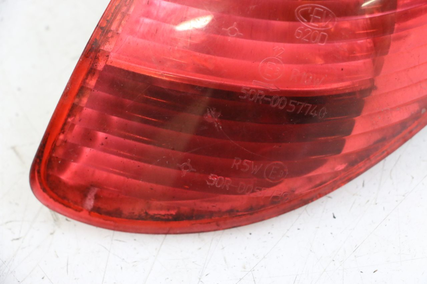 photo de RIGHT REAR TURN SIGNAL PIAGGIO X9 125 (2000 - 2003) - Component detail
