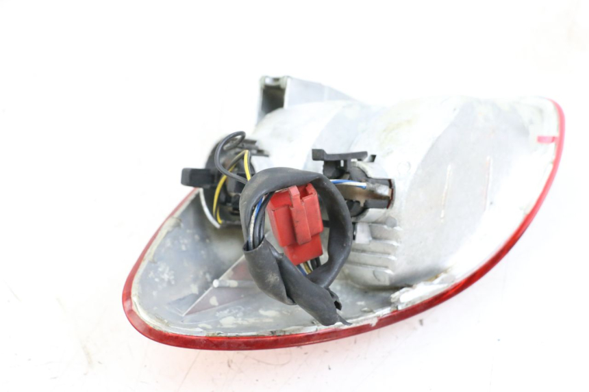 photo de RIGHT REAR TURN SIGNAL PIAGGIO X9 125 (2000 - 2003) - Technical close-up