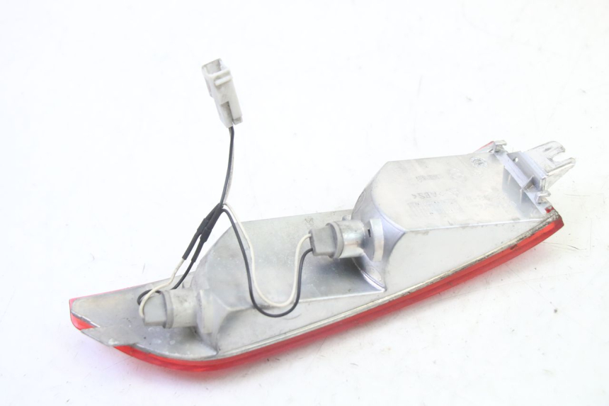 photo de RIGHT REAR TURN SIGNAL PIAGGIO XEVO - X EVO 125 (2007 - 2017) - Fixing points details