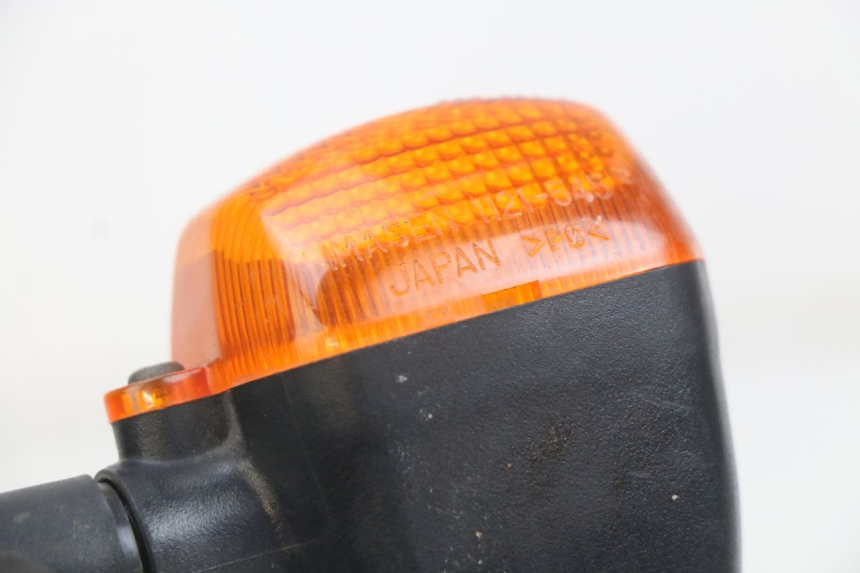 photo de REAR RIGHT TURN SIGNAL YAMAHA YZF R THUNDERCAT 600 (1996 - 2003) - Zoom on usage condition