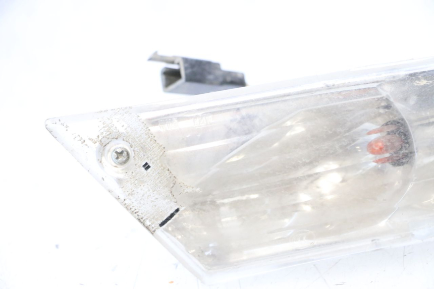 photo de REAR RIGHT TURN SIGNAL PIAGGIO ZIP 4T 50 (2018 - 2020) - Component detail